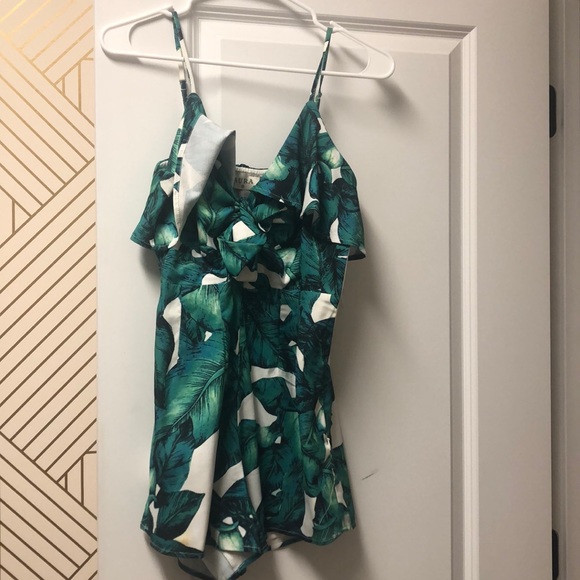 Dresses & Skirts - Red Dress Boutique! Beautiful tropical Romper
